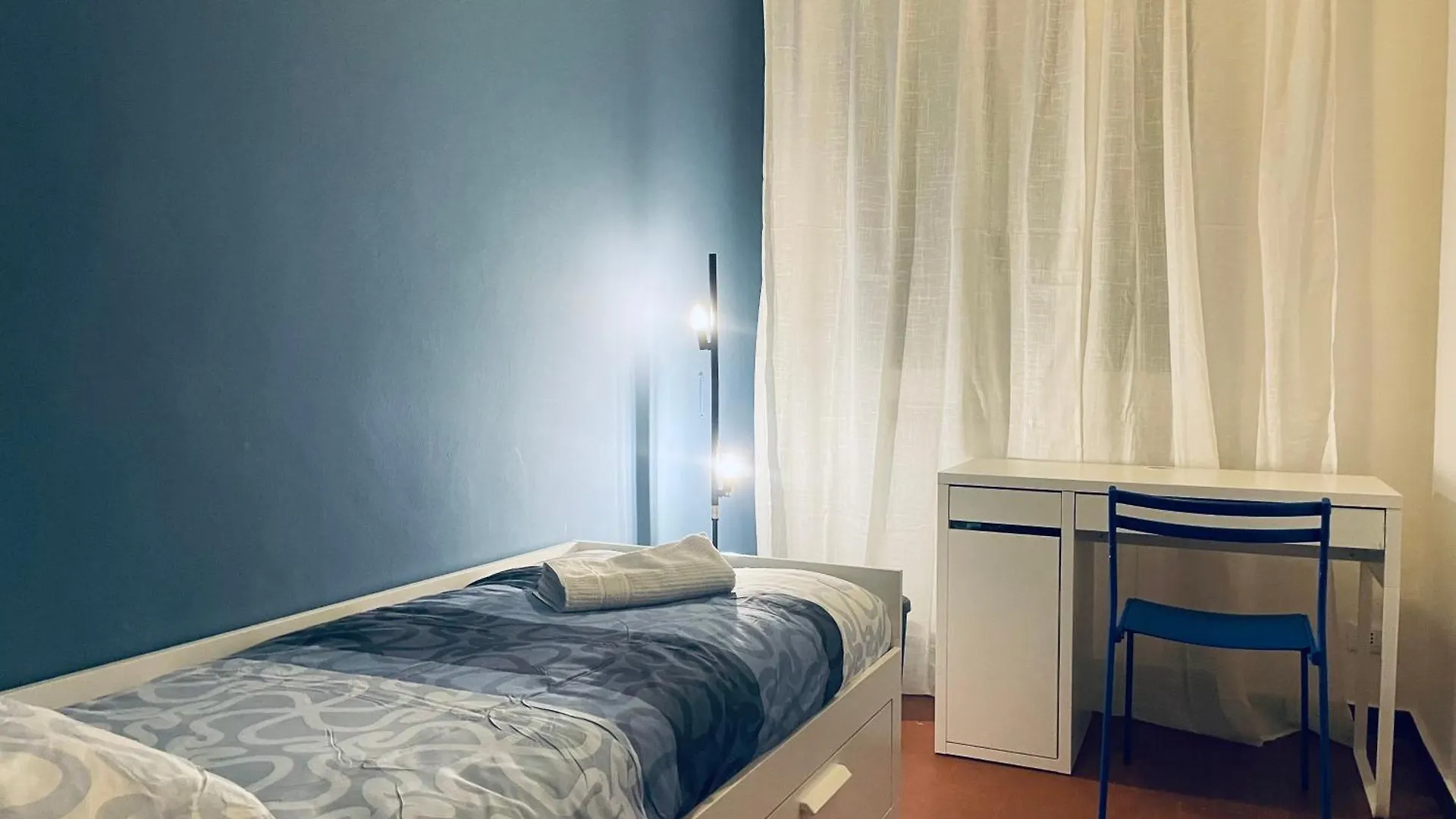 Blu&Orange - Attico - 50M Acquarium - Freewifi Hotel Genoa 0*,  Italy
